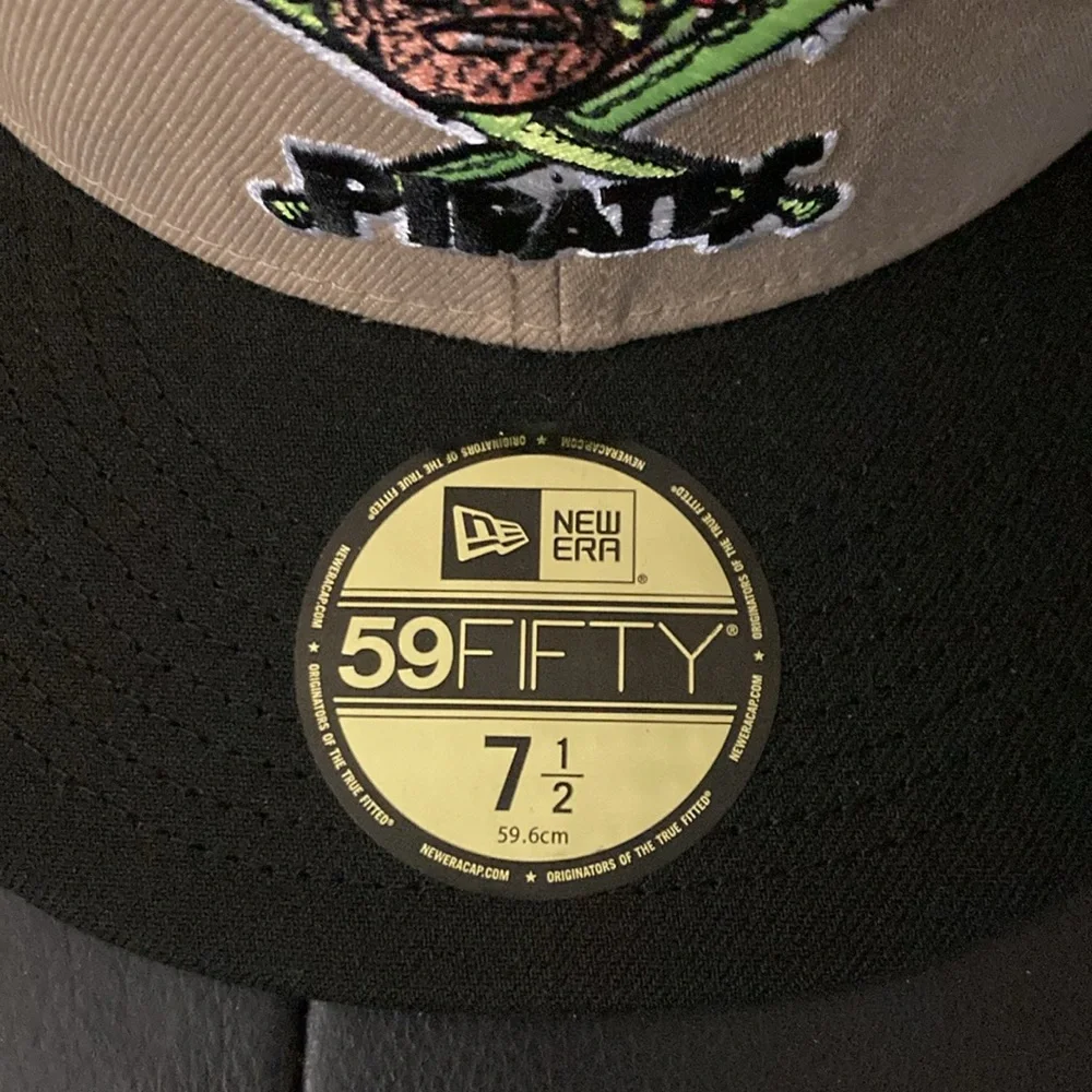 Custom New‎ Era Pirates Cap - Tan and Black. Glow in the dark!!